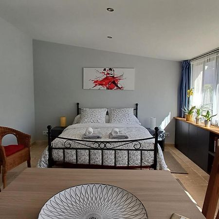 La Goutadou Bed & Breakfast Cabannes Bagian luar foto