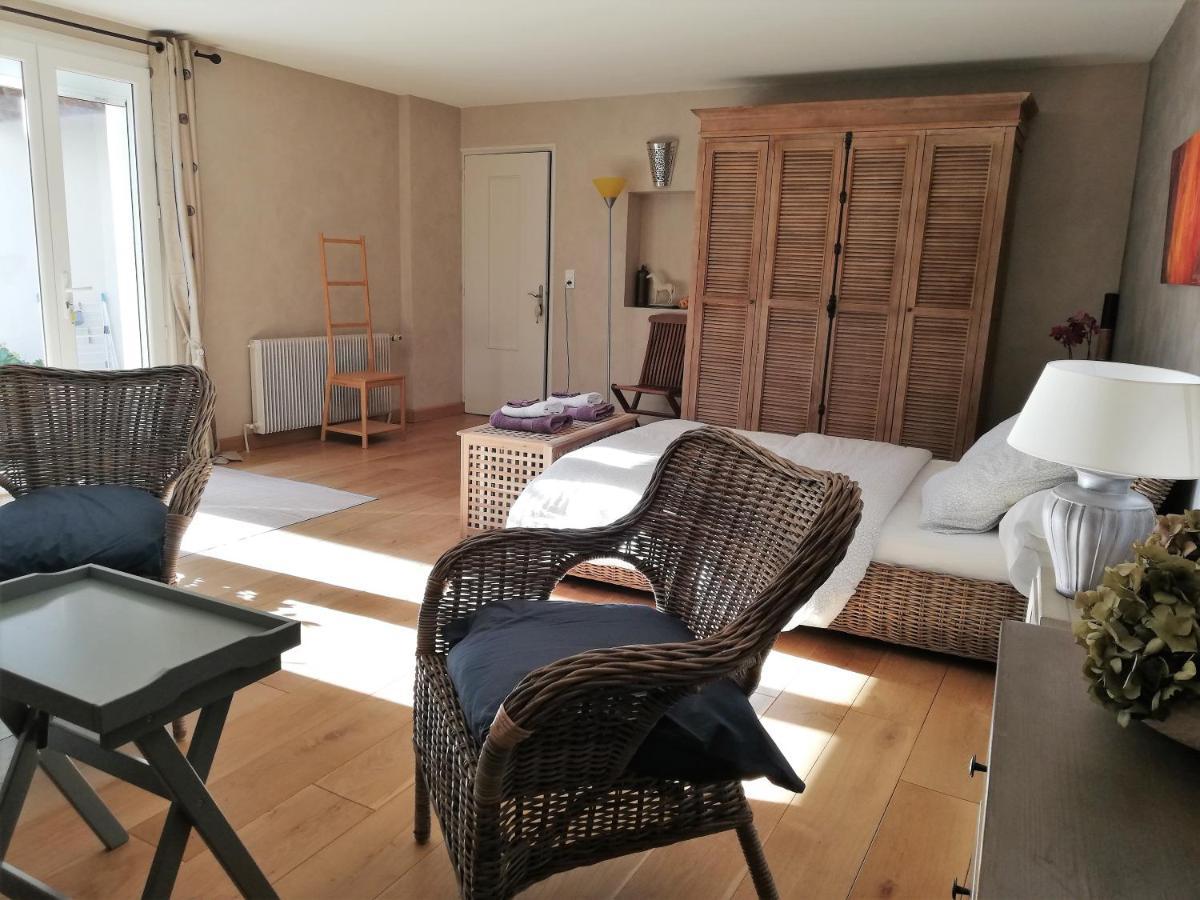 La Goutadou Bed & Breakfast Cabannes Bagian luar foto