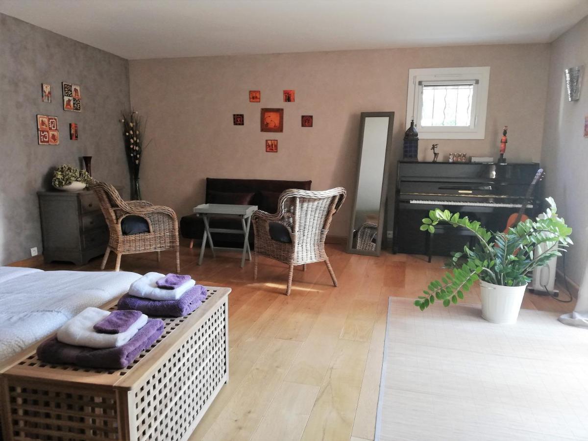 La Goutadou Bed & Breakfast Cabannes Bagian luar foto