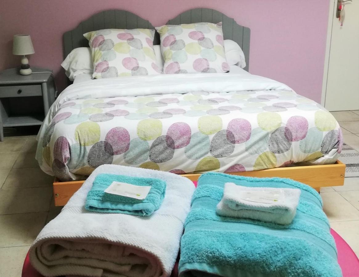La Goutadou Bed & Breakfast Cabannes Bagian luar foto