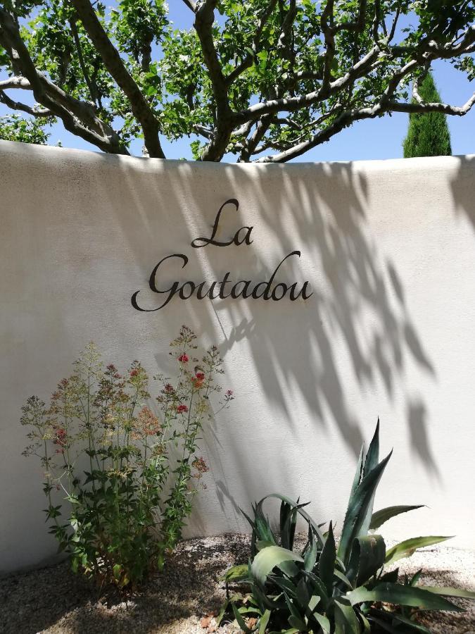 La Goutadou Bed & Breakfast Cabannes Bagian luar foto