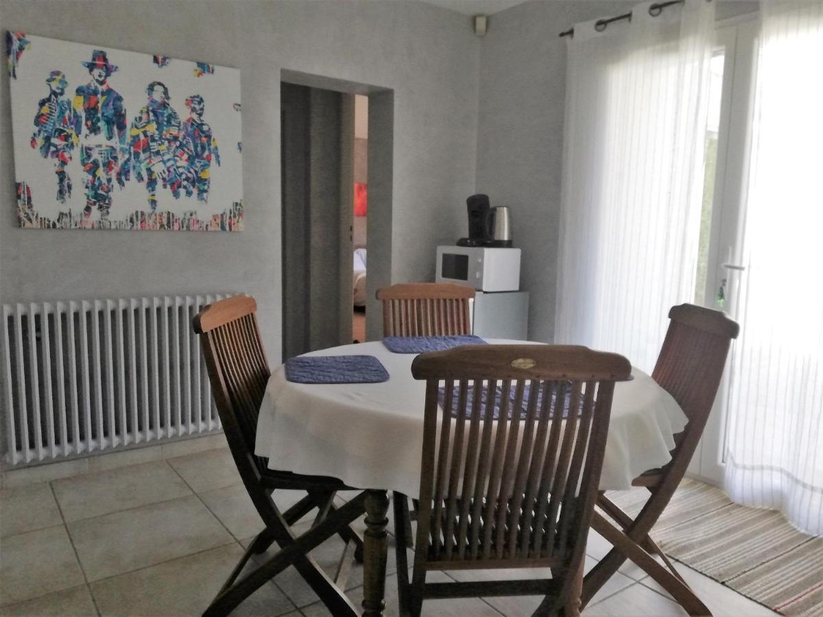 La Goutadou Bed & Breakfast Cabannes Bagian luar foto