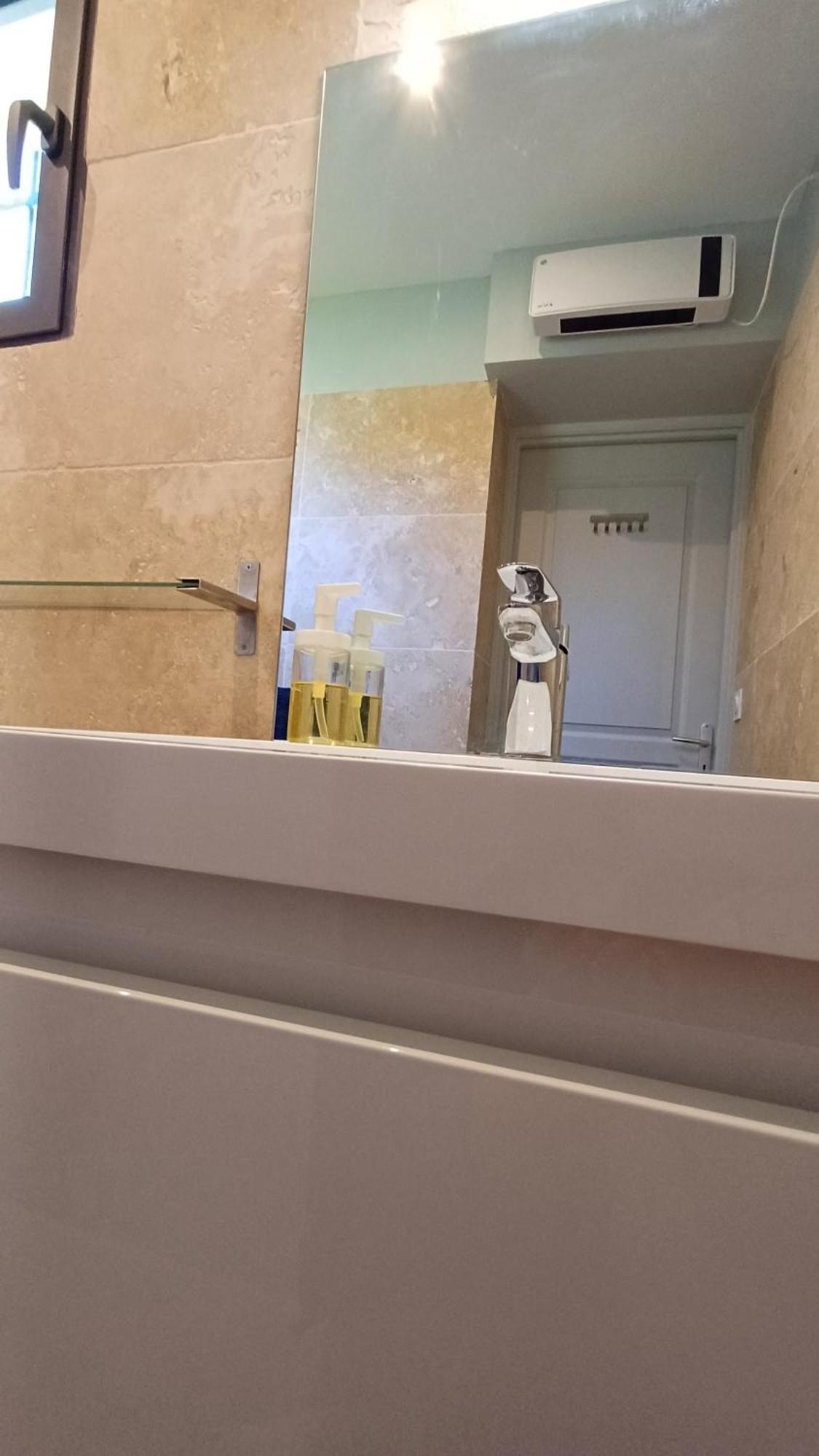 La Goutadou Bed & Breakfast Cabannes Bagian luar foto