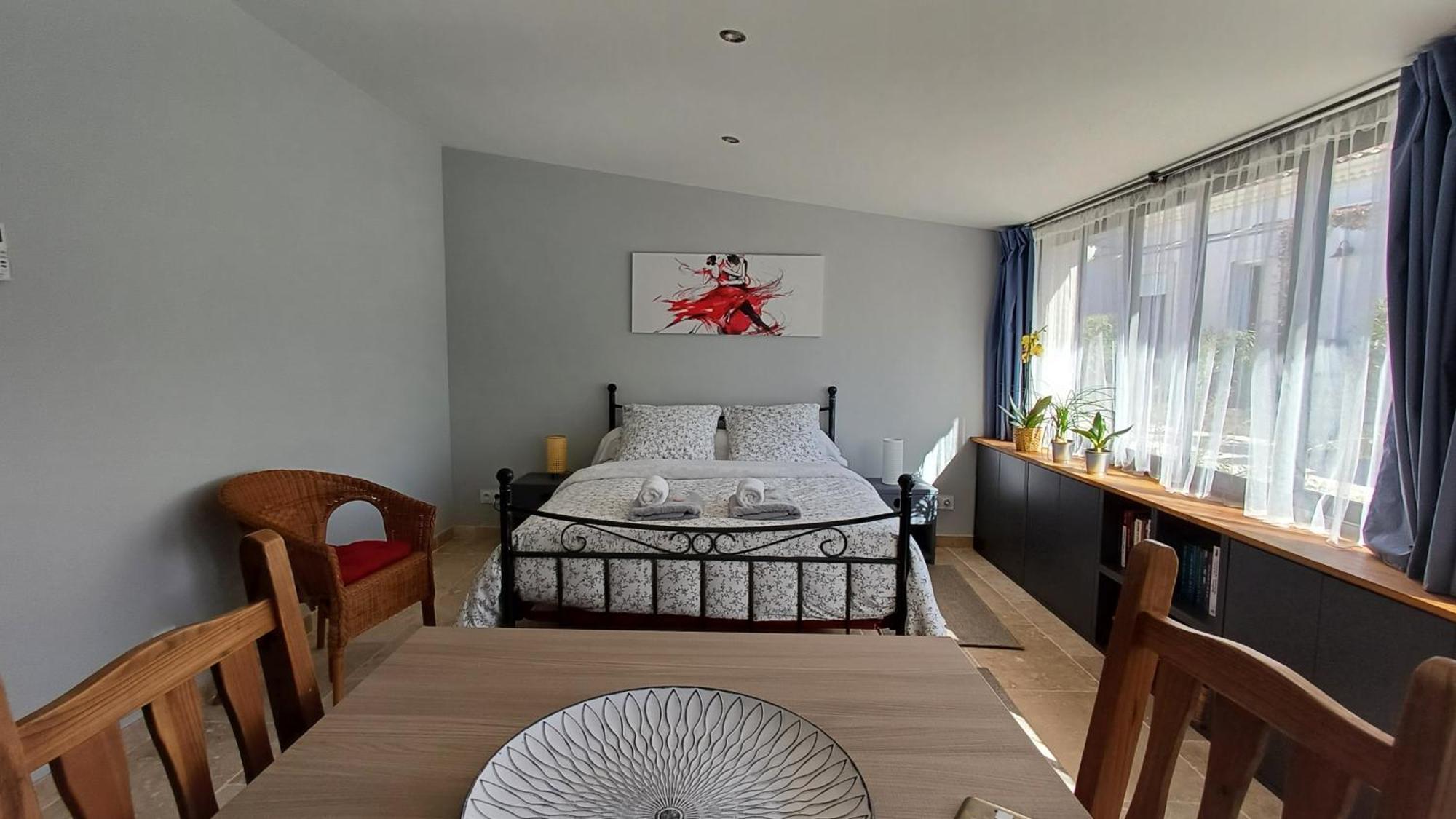 La Goutadou Bed & Breakfast Cabannes Bagian luar foto